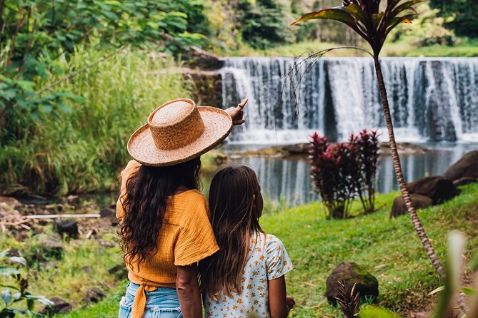 Farm and Food Experience in Kilauea - The family-style meal at the farm