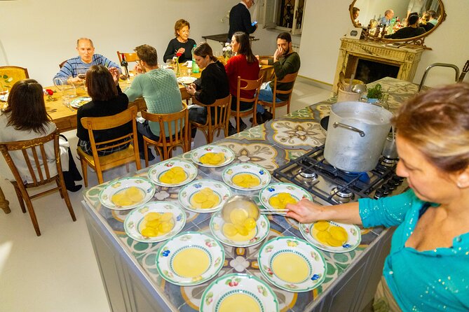 Farm to table dinner in Rome: A trip through Italy - Views, conversation, and the shape of the evening