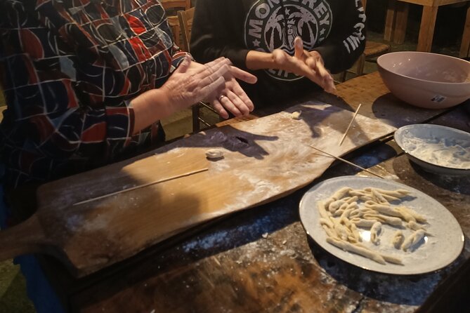 Farm-to-table Food Experience - Seeing how pecorino and ricotta begin