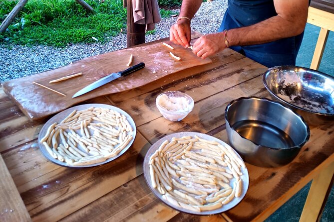 Farm-to-table Food Experience - Preparing cannoli with fresh ricotta