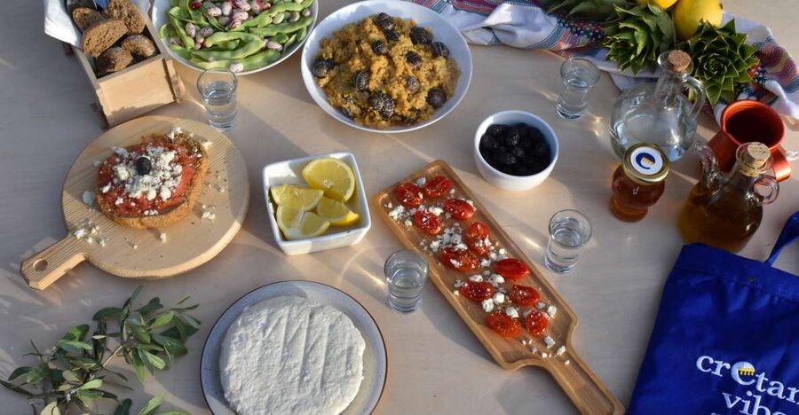 Farm Tour with Cheese-Making, Olive Oil Tasting & Picnic - Timing, comfort, and practical advice