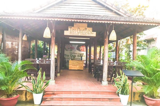 Farmer & cooking class package - Why the Tra Que garden matters