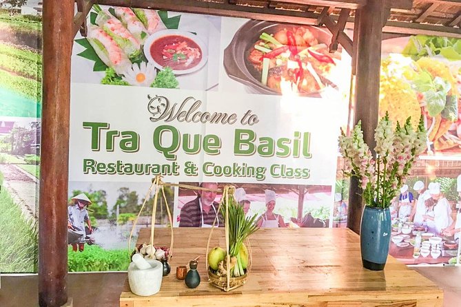 Farmer & cooking class package - From garden tools to Hoi An cooking