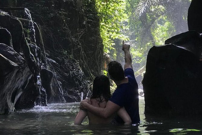 Farmer market, waterfalls, holy spring - All Inclusive - What the private format is really worth