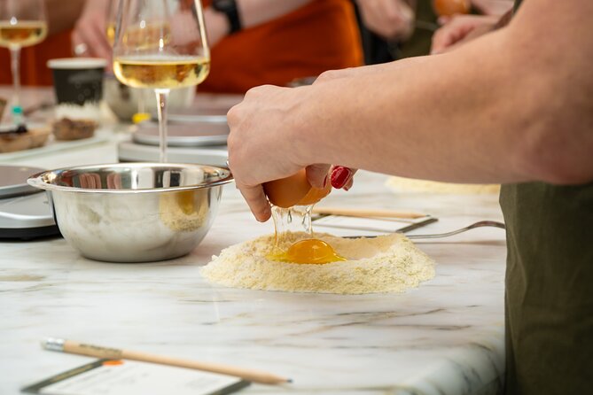 Farmer's Market and Pasta Making with Italian Wine - Timing, meeting point, and what to plan