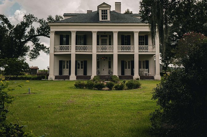 Felicity Plantation Tour - The neighboring sugar cane museum