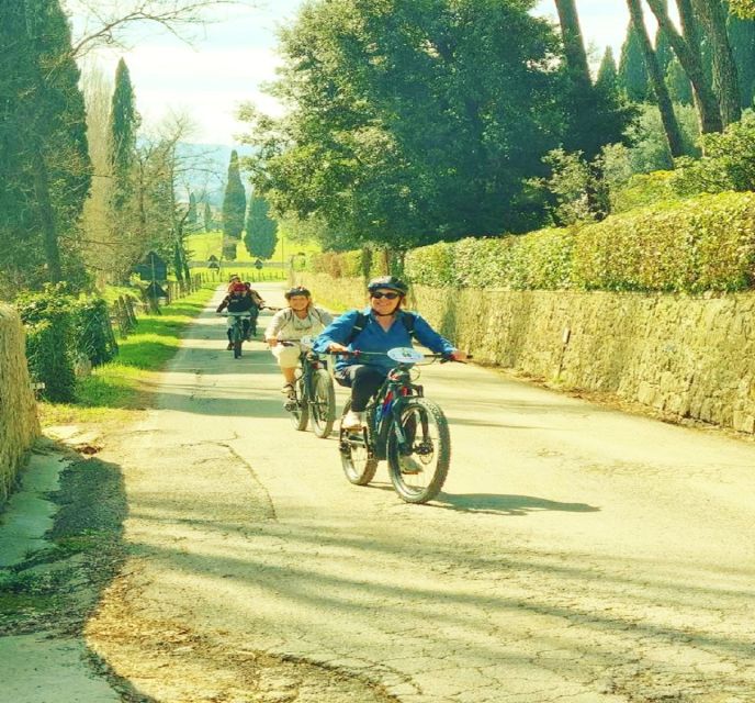 Florence: Country Ebike tour + Wine tasting in organic farm - Returning beside the Arno