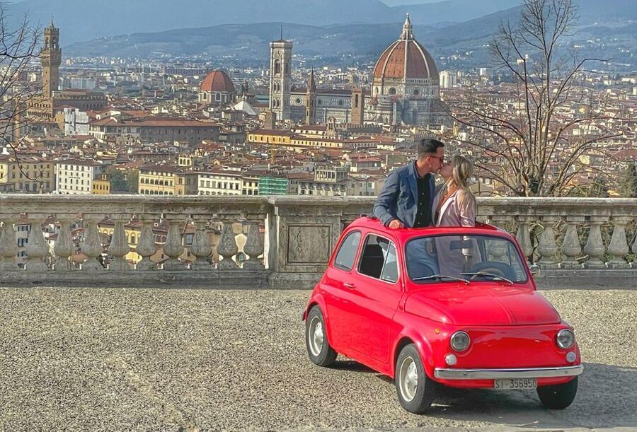 Florence: Vintage Fiat 500 Tour with Wine Tasting at Winery - Why a tiny Fiat makes Florence feel different