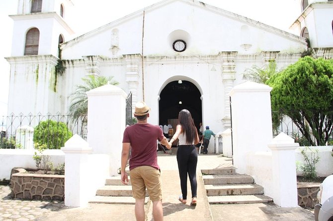 Flowers Route Tour-Colonial Towns, Handicraft & Coffee Plantation - Leaving San Salvador for the mountain towns