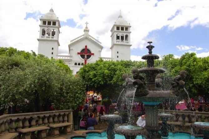 Flowers Route Tour-Colonial Towns, Handicraft & Coffee Plantation - Nahuizalco: crafts, food, and a first look at local life