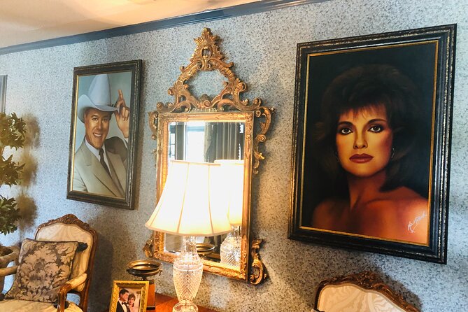 Fort Worth Highlights & Southfork Ranch Combo Tour - Southfork Ranch and the Dallas television myth