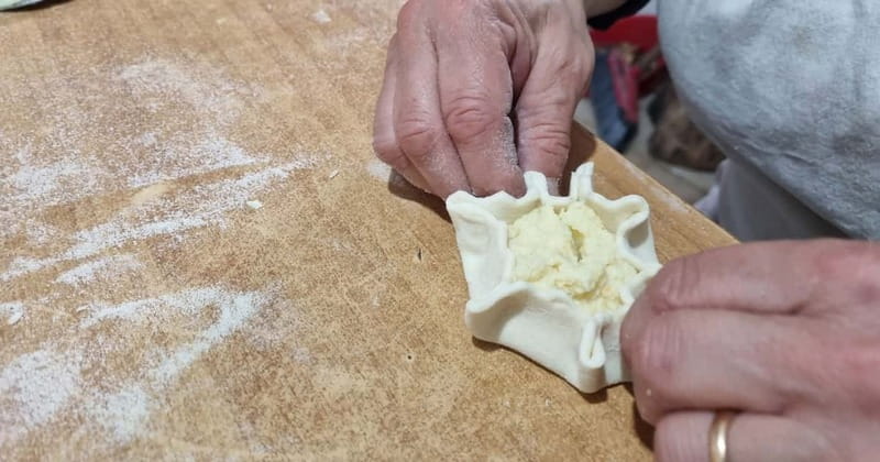 From Alghero: Farm to Table cooking experience in Montresta - Lunch With a Local Family