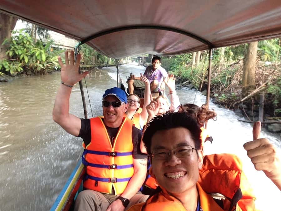 From Bangkok: Floating & Railway Markets Tour & Coconut Farm - Why this seven-hour trip works