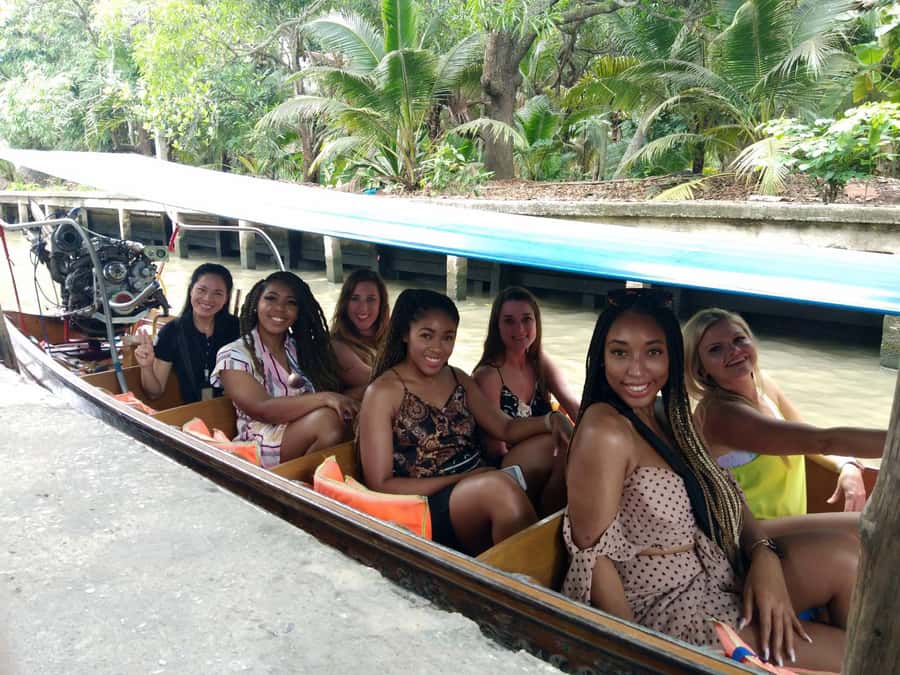 From Bangkok: Floating & Railway Markets Tour & Coconut Farm - Making coconut sugar at a local farm