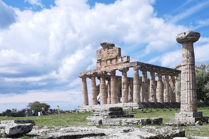 From Castellabate: Paestum Temples+Mozzarella Farm - Tenuta Vannulo and the bufala mozzarella stop