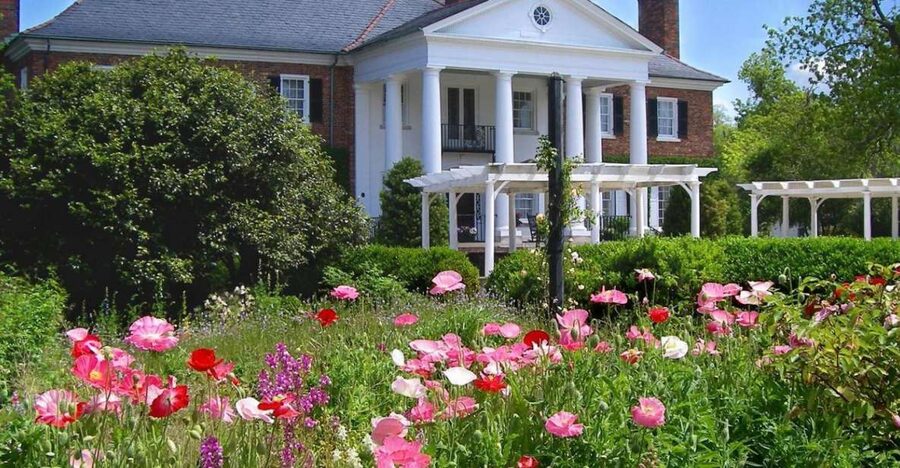 From Charleston: Boone Hall Plantation Entry with Transfers - How the Half-Day Schedule Feels