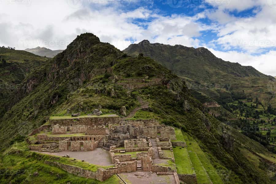 From Cusco: Private Pisac Ruins and Alpaca Farm Day Trip - Time in Pisac town and the local market