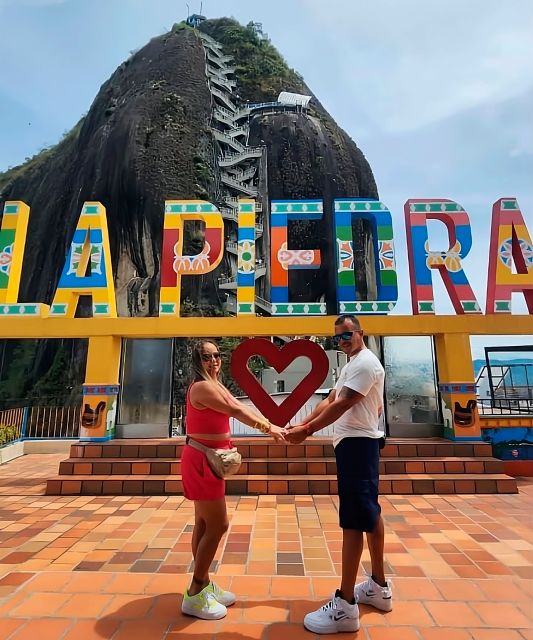 From Medellin: Guatapé & Peñol Rock with Boat & farm animals - Who should book this Guatapé tour?