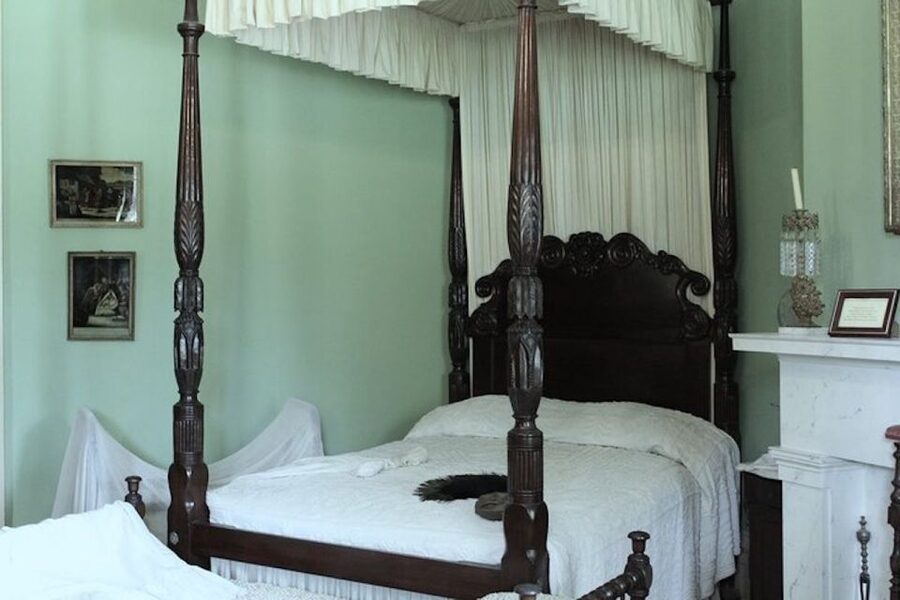 From New Orleans: Destrehan Plantation Haunted Night Tour - Leaving the French Quarter at 1140 Decatur Street