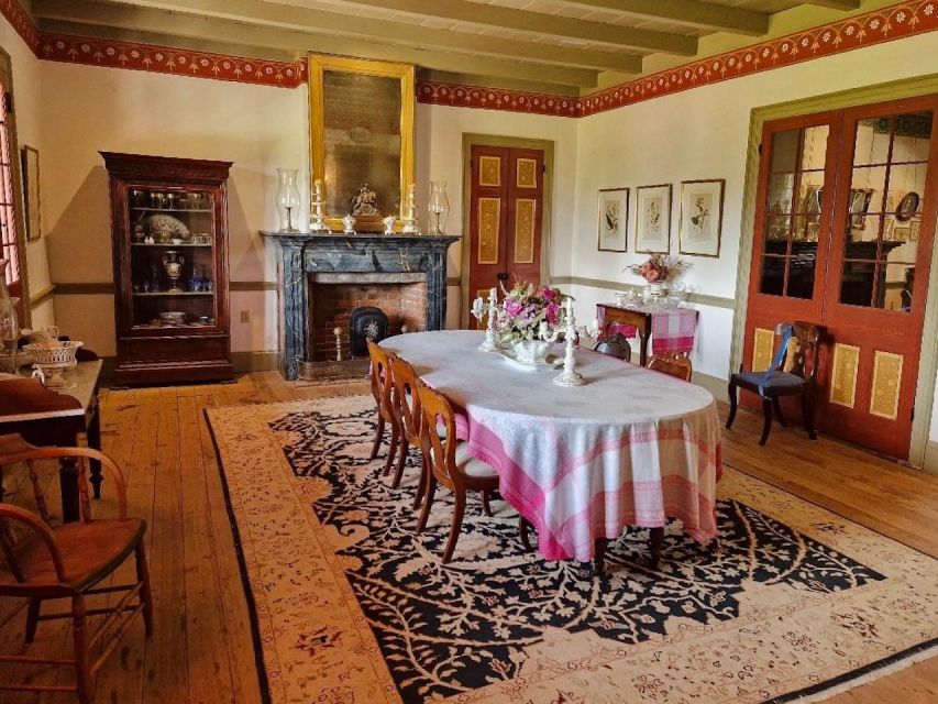 From New Orleans: Oak Alley or Laura Plantation Tour - Who should book this plantation tour?