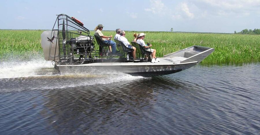 From New Orleans: Swamp Airboat, 2 Plantation Tours & Lunch - Should you book it?