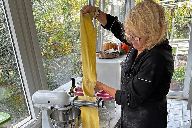 From Rome: Pasta Fresca Cooking Class in a Farmhouse with a Local - The meal, homemade wine, and Bruno’s music