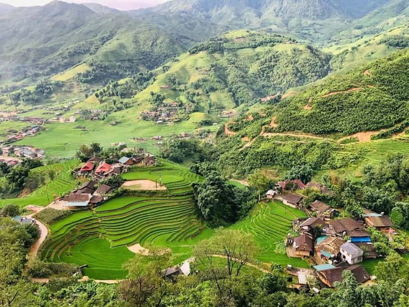 From Sapa : 1 Day Amazing Sapa Trek To Terrace rice field - Local lunch before the ride back