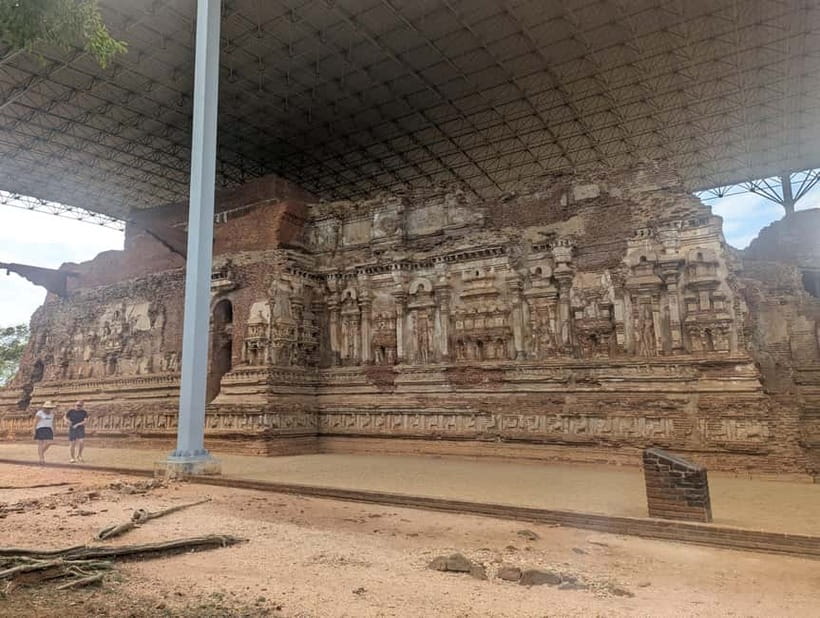 From Sigiriya:Polonnaruwa Day Tour with Farmers lunch - Why the lunch may be the real highlight