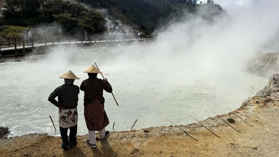 From Yogyakarta: Dieng Tour, Golden Sunrise & Tea Plantation - Key points before you book