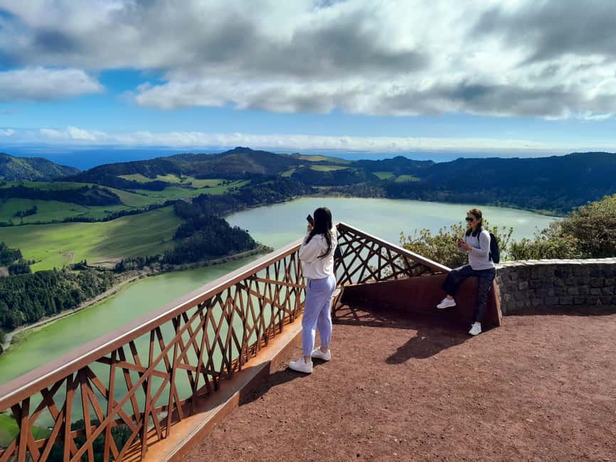 Furnas: Volcano Wonders, Tea Plantation & Waterfall Tour - Ribeira dos Caldeirões, waterfalls and old watermills