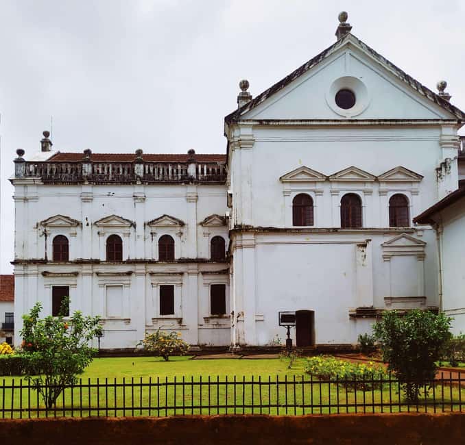 Goa: SIC Dudhsagar Waterfall and Spice Plantation Day Tour - Transport, language, and group organization