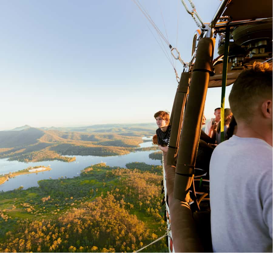 Gold Coast: Hot Air Balloon Flight+Vineyard Breakfast+Alpaca - Photos, certificate, and the crew