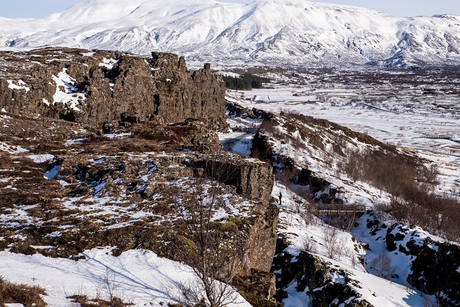 Golden Circle with Kerid Crater & Local Farm Visit in Small Group - Þingvellir and Öxarárfoss: history under open sky