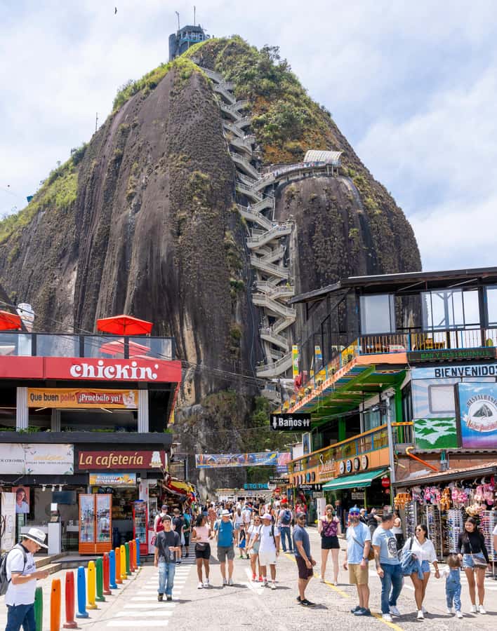 Guatapé Tour by Chiva + Visit to Pablo Escobar's Hacienda - Peñol Rock: pay extra for the big view