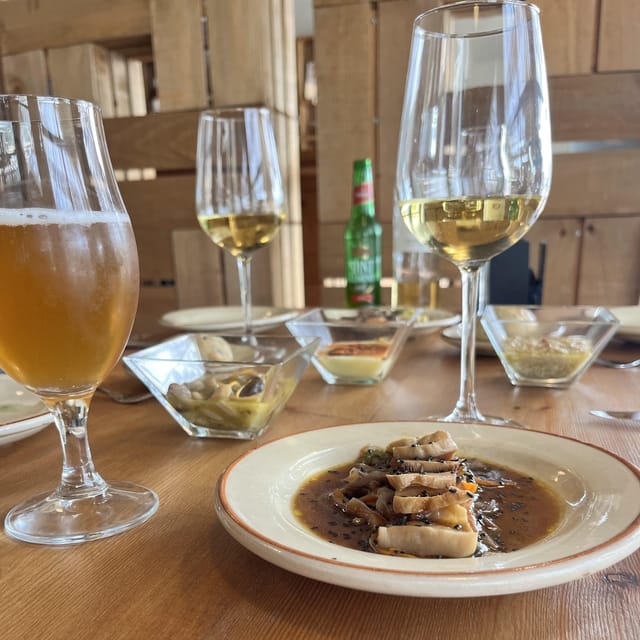 GUIDED TOUR + TASTE IN A MUSHROOM FARM - Key points at a glance