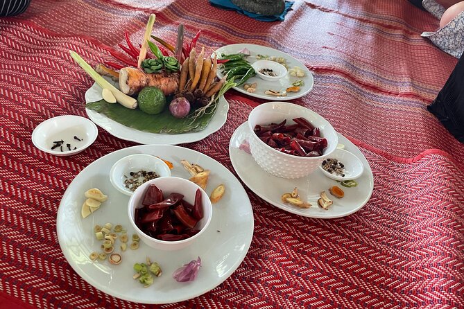 Half-Day Thai Cooking Class at Organic Farm in Chiang Mai - Vegetarian, vegan, and family details