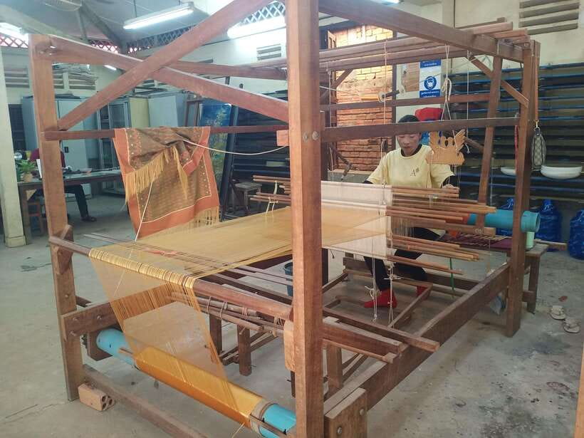 Half Day Trip: Silk Farm, Satcha, and Senteur d'Angkor Tour - Starting in Siem Reap by private tuk-tuk