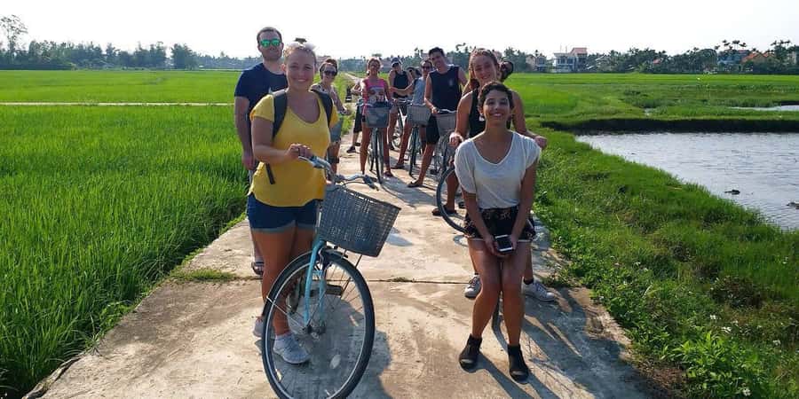 Hoi An: Countryside Bicycle Tour with Farm, Basket Boat Ride - Meeting farmers and getting close to buffalo