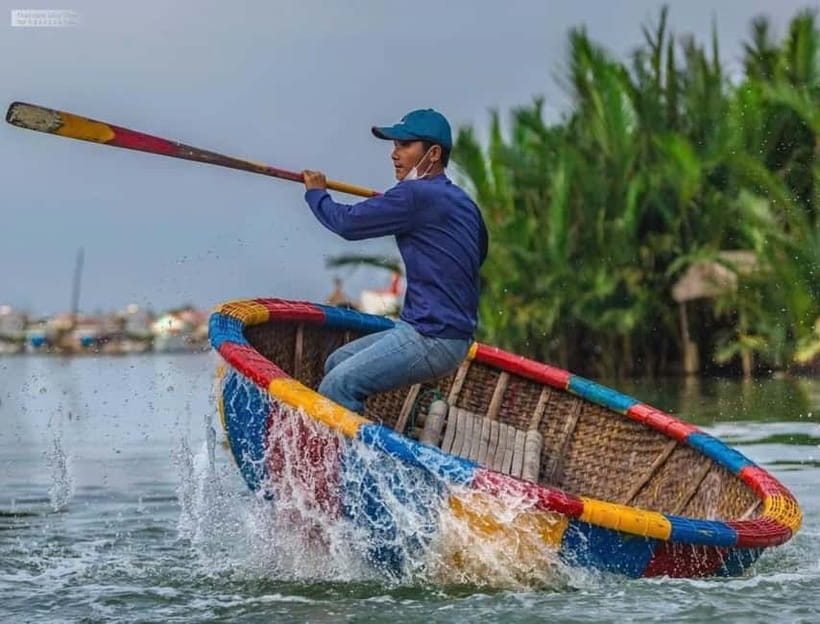 Hoi An: Cycling - Water Buffalo Riding Farming and Fishing - Paddling the round bamboo basket boat