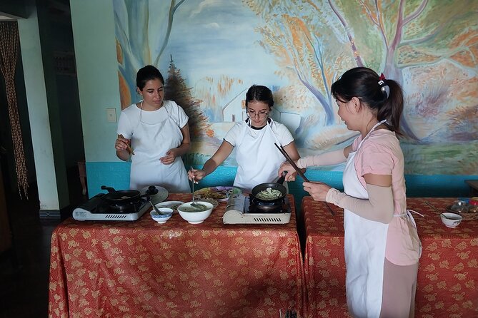 Hoi An Home Hosted Meal in Rice Farmer Home - Meeting the family and settling into the home