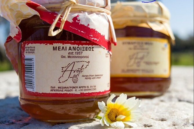 Honey production &Tasting experience " Areti Honey " - Inside the apiculture center