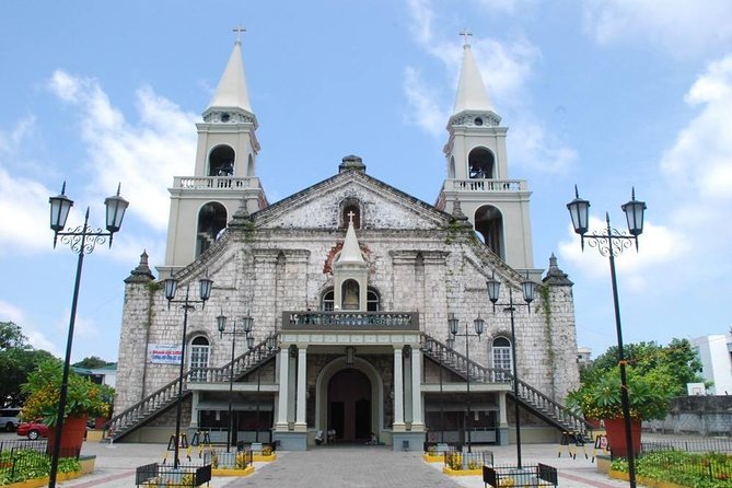 Iloilo City Tour (Garin Farm, Molo Mansion/Church, Vanishing Mansion) - Molo Mansion and the old Iloilo elite