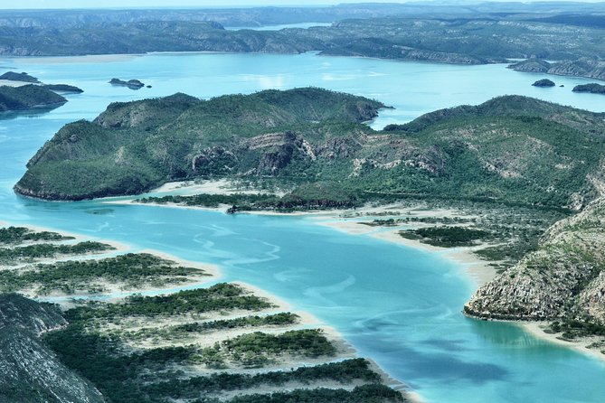 Incredible Islands Tour - Horizontal Falls & Cygnet Bay Pearl Farm - Landing at Cape Leveque for food and free time