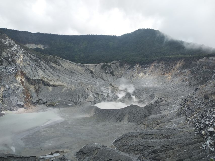 Jakarta: Volcano, Hot Spring, Tea, Rice Fields, &Coffee tour - Cooling Off at Sari Ater Hot Spring