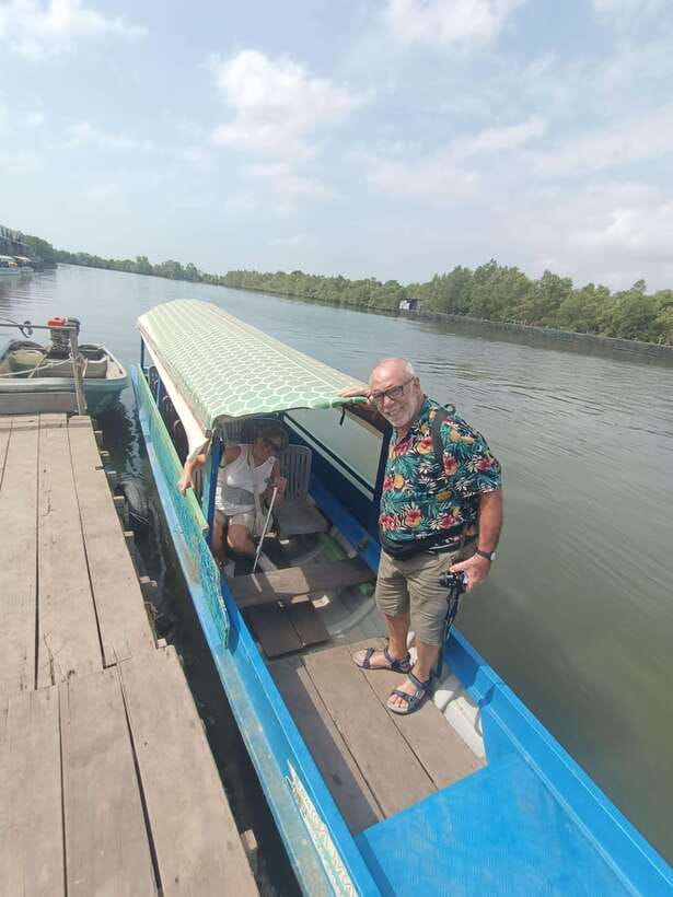 Kampot Countryside include Pepper farm,Kep crab market beach - What the $50 price really covers
