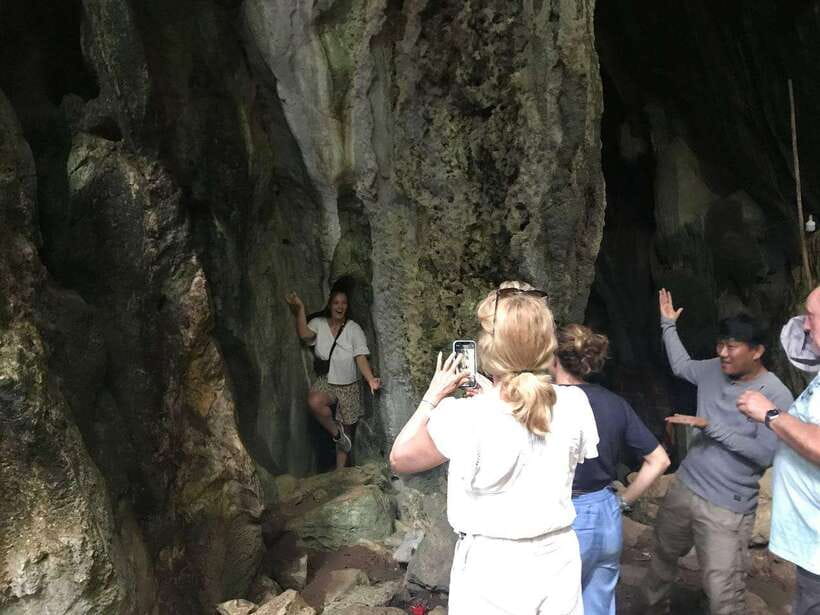 Kampot Pepper Farm Tour: Salt Fields, La Plantation & Cave - Key points at a glance