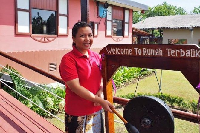 Kinabalu Park With Rumah Terbalik & Desa Cow Farm - Who will enjoy this day most