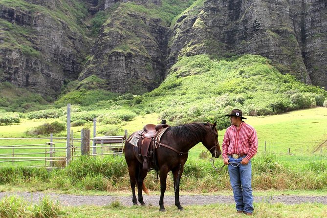 Kualoa Ranch - Horseback Walking Tour - Riding through Kualoa’s movie country