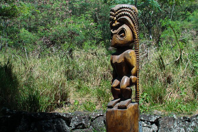 Kualoa Ranch: Jungle Expedition Tour - Moliʻi Pond and the cultural side of Kualoa