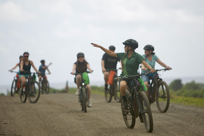 Kualoa Ranch: Novice E-Bike - Six miles through Kualoa and Kaʻaʻawa valleys